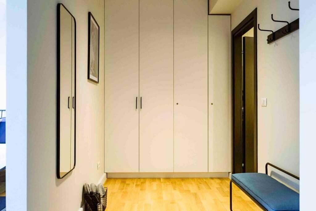 Vivando - Classy E + Parking Apartment *
